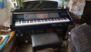 Yamaha Clavinova CLP-210