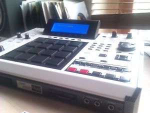 Akai MPC 2500 Special Edition
