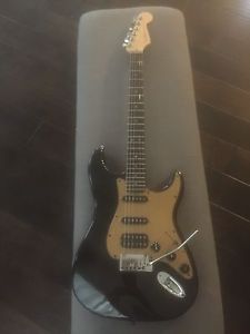 Fender American Deluxe Stratocaster HSS Electric Guitar