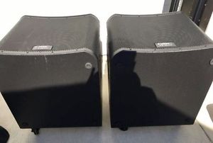 2 QSC KW181 18" Subwoofer + Cover +  Pole