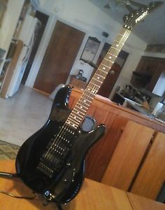 PEAVEY USA. 1992 GUITAR TRACER LT FLOYD ROSE SUPER STRAT HSS  COLLECTORS SPECIAl