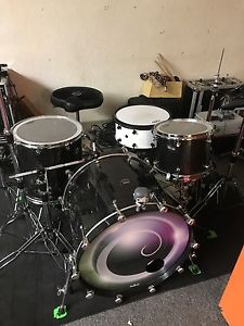 Trick drums, shells only