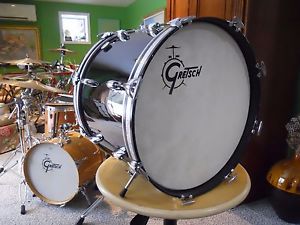 VINTAGE 1966 ERA GRETSCH ROUND BADGE DRUM SET BASS DRUM BLACK NITRON 20X14