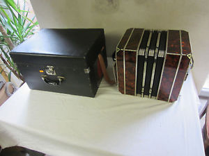 ein sehr schönes  Bandonion von Ernst Ludwig Arnold  144Tönig 4Chörig   Nr 2275