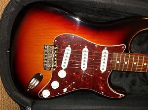 JOHN MAYER FENDER STRATOCASTER WITH MAYER INCASE