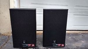 2X EV LIVE X POWERED SPEAKERS + PIONEER DDJ-SR