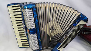 Morbidoni Piano Accordion ~ 120 Bass  2/4 Reeds ~ 17" Keyboard ~ Gorgeous Blue