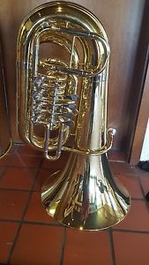 tuba in CC nagelneu mit etui 4 ventilig