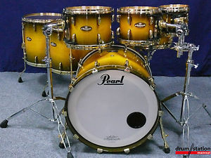 Pearl Masterworks Shellset in "Gold Burst"  -  22,8,10,12,14,16" + 14x5"