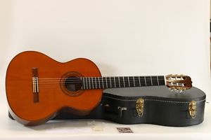 Yairi CY140 Classical Guitar