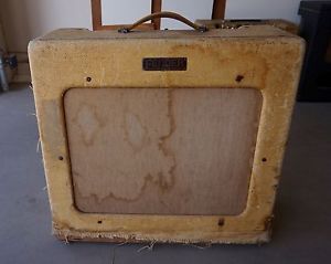 1952 FENDER PRO AMP *** NO RESERVE ***