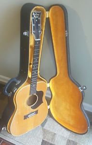 GRAMMER GUITAR, BLONDE BODY, MODEL 1462 W/HARDSHELL CASE GREAT WORKING CONDITION