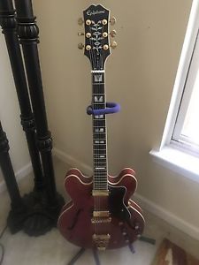 Epiphone "1962" Sheraton E212T Reissue 2013 Limite Run Mini Humbuckers. New