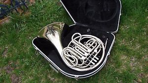 REYNOLDS CONTEMPORA PROFESSIONAL  DOUBLE FRENCH HORN NICKEL SILVER MODEL FE-01