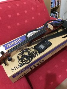 Yamaha Electric Violin SV150 BR