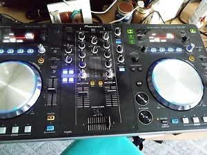 Pioneer xdj-r1 wireless DJ system