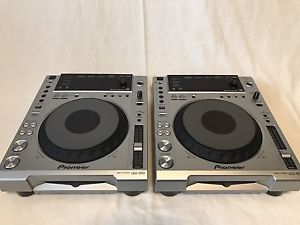 Pioneer CDJ 850 Pair