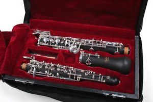 Oboe (halbautomatisches System), mit Oboenrohr