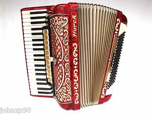 #167 Accordion HORCH DE LUXE Very Beautiful German 120 bass EXCELLENT CONDITION