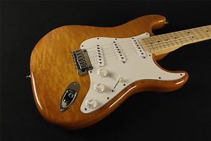 Fender Custom Shop Custom Deluxe Stratocaster JSF PICKUPS Maple - Honey Burst