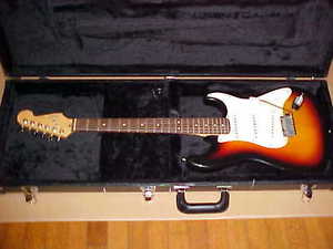 1991 Fender American Standard Stratocaster 3 Tone Sunburst Rosewood Fingerboard