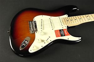 Fender American Pro Stratocaster - Maple Fingerboard - 3-Color Sunburst (175)