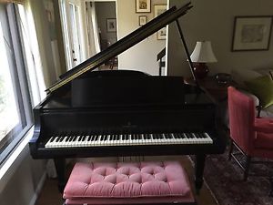 Steinway, Centenary Sketch III Model M, 5'7". Good condition. Tuned 1 year ago.