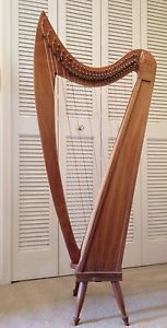 Celtic folk harp  Stoney End 29 string Lorraine Harp