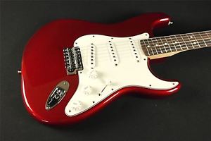 Fender Standard Stratocaster - Rosewood Fingerboard - Candy Apple Red (994)
