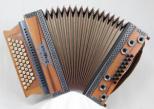 Strasser Natur Volksmusikmodell G-C-F-B