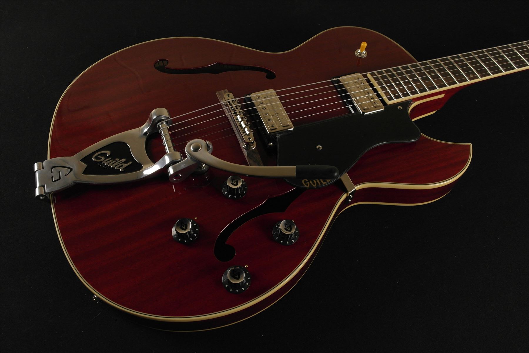 Guild Newark St. Collection Starfire III w/ GVT Cherry 379-2005-866