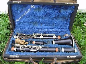 VINTAGE BUFFET CRAMPTON R13 CLARINET, 1945, SERIAL # 27632, CASE, COVER