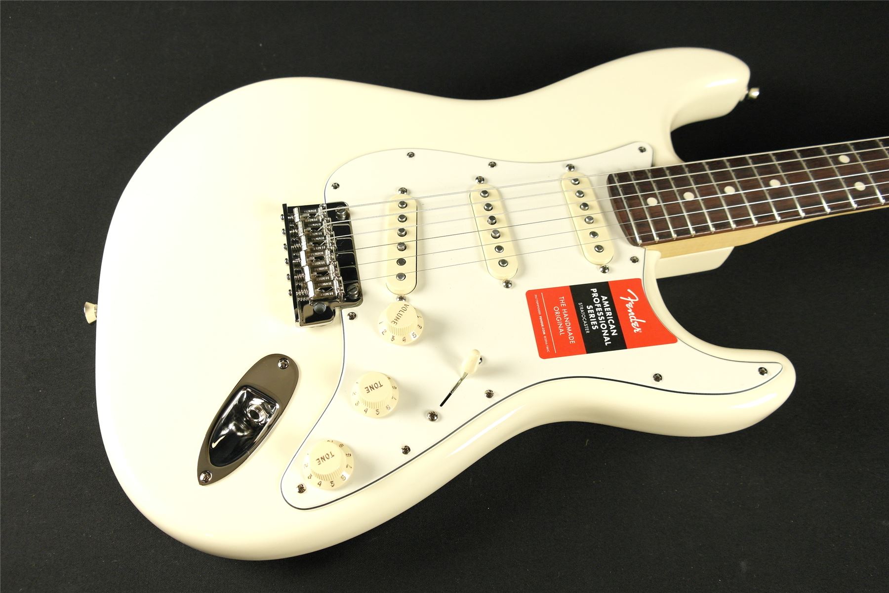 Fender American Pro Stratocaster- Rosewood Fingerboard- Olympic White (141)