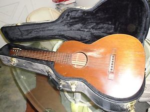 1927 Martin 2-17H Hawaiian Acoustic Guitar w/Hardshell Case