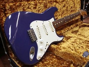 Fender Custom Shop Robert Cray Stratocaster Violet guitar FROM JAPAN/512