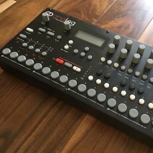Elektron Analog Four Synthesizer