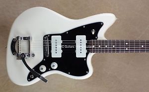 Fender 2016 Limited Edition Jazzmaster with Bigsby Tremolo Olympic White Guitar