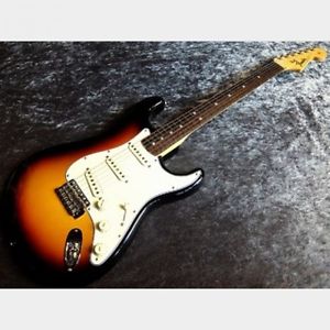 NEW Fender USA AmericanVintage '65 Stratocaster 3 Color Sunburst/Rosewood/512