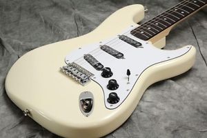 NEW Fender Japan Exclusive Classic 70s Stratocaster Vintage White Rosewood/512