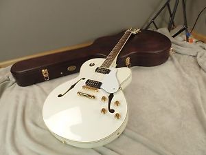 Yamaha AES1500 Semi-Hollowbody Electric Guitar ~ Unplayed!