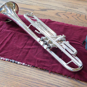 BACH STRADIVARIOUS Bb TRUMPET  MODEL 180-37