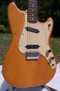 Vintage 1960 Fender Duo Sonic Guitar