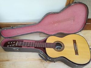 Vintage 1960's - Vicente Tatay Tomas Classical Guitar - Great Condition w/ case
