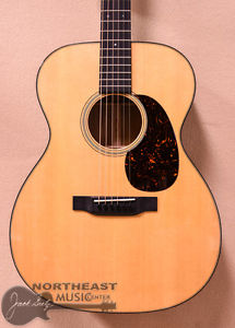 Martin Standard Series 000-18 Dreadnought Acoustic Guitar