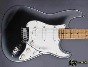1995 Fender Stratocaster Plus  - Black Pearl Burst -