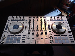Pioneer DDJ SX Limited Gold Edition DJ Controller... "You'll be Golden"