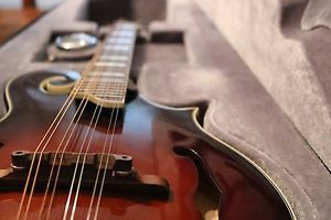 Kentucky KM-805 Artist F-model Mandolin - Vintage Amberburst