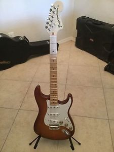 Fender American Standard Stratocaster W/CASE Nitro Satin Series 2012 Honeyburst