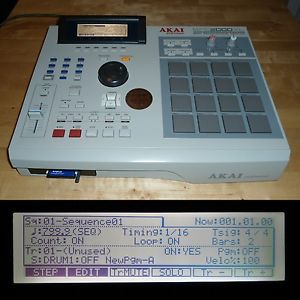 Akai MPC 2000XL 8 Outs 1GB CF Card Drive 32MB RAM FULLY SERVICED