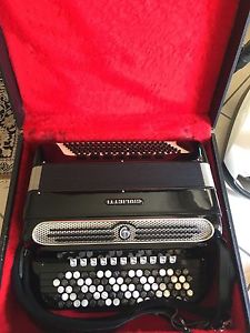 Akkordeon giulietti 127 c.Griff cassotto